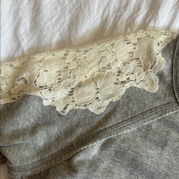 Free People Gray Cotton Top with Lace Detail - Picture 3 of 4